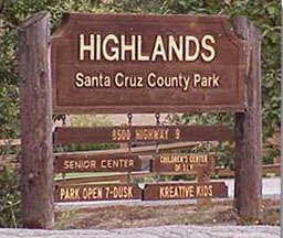 Photo fo Highlands Park Sign